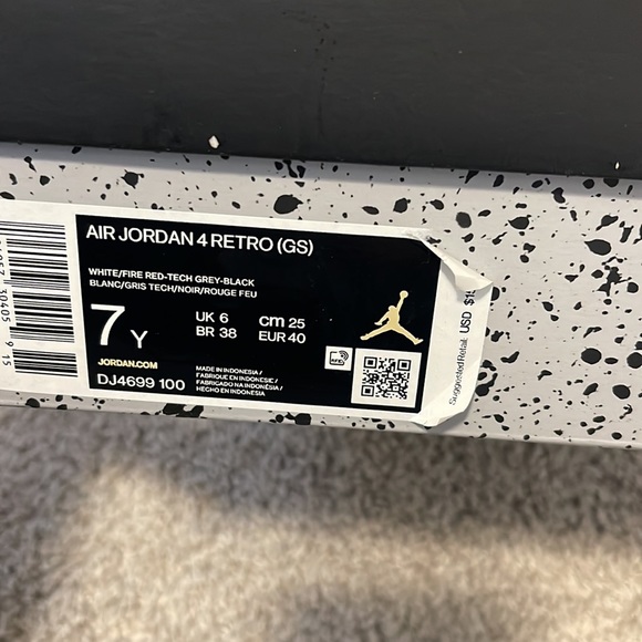 Jordan 4 retro - Picture 8 of 9